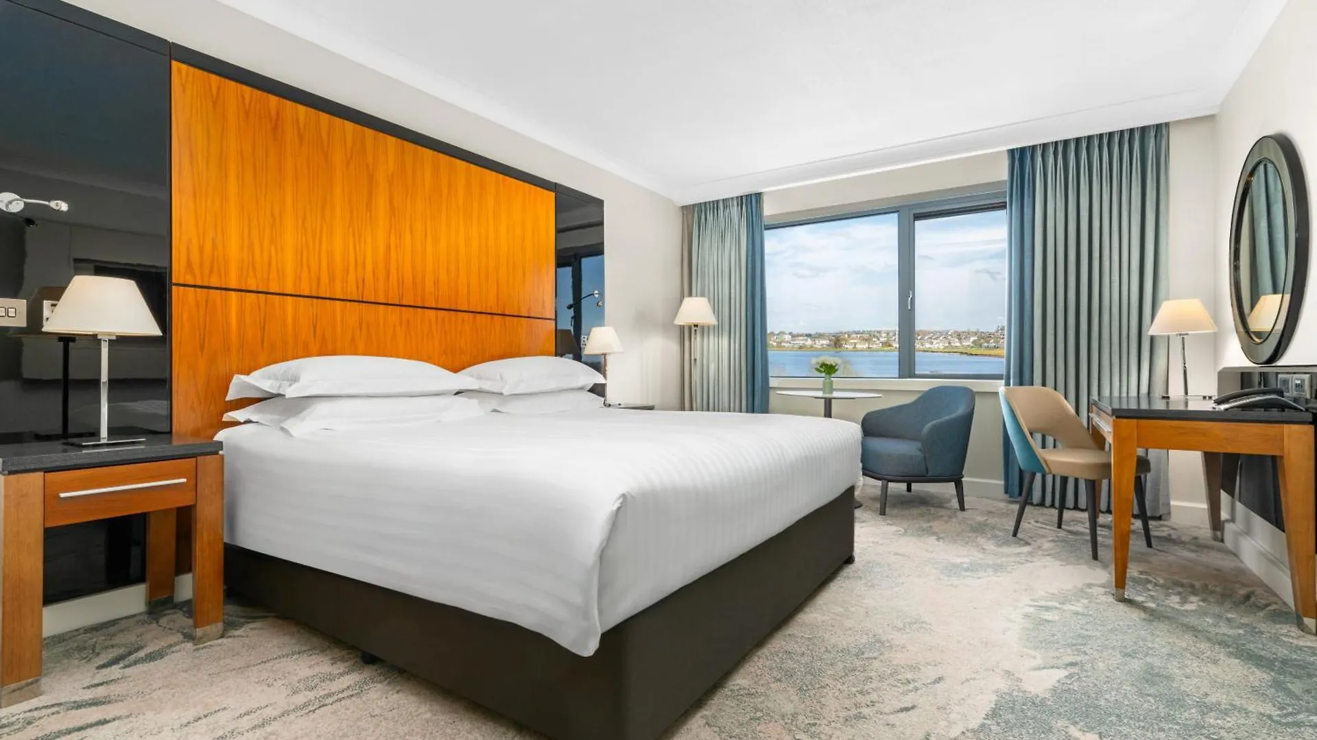 The Galmont Hotel & Spa Galway 4*,